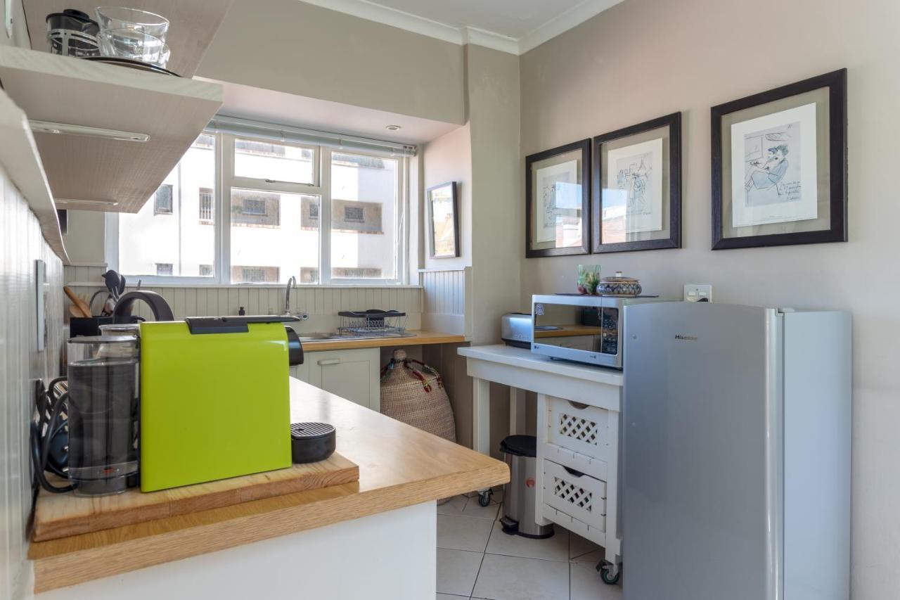 Cosy And Classy Sea Point Apartment Кейптаун Екстериор снимка