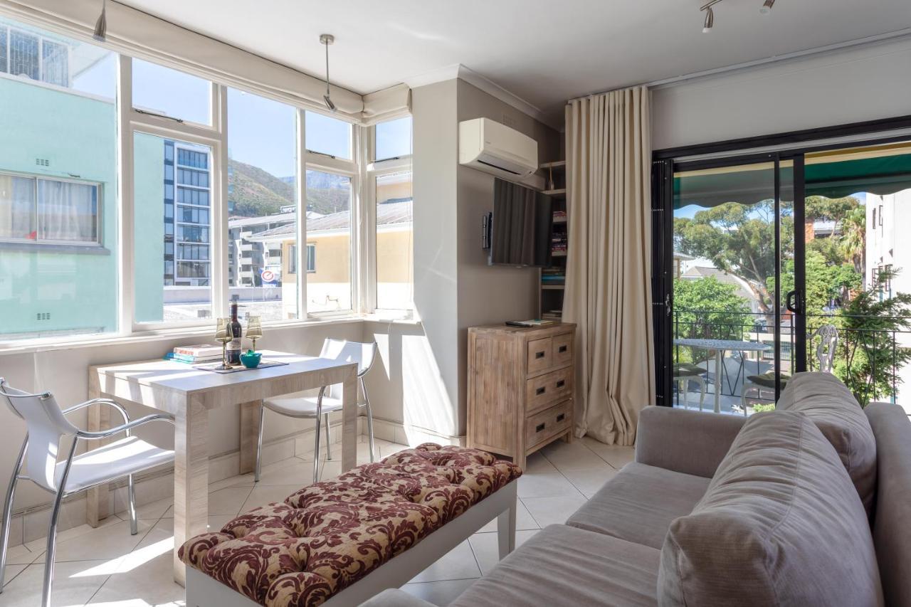 Cosy And Classy Sea Point Apartment Кейптаун Екстериор снимка