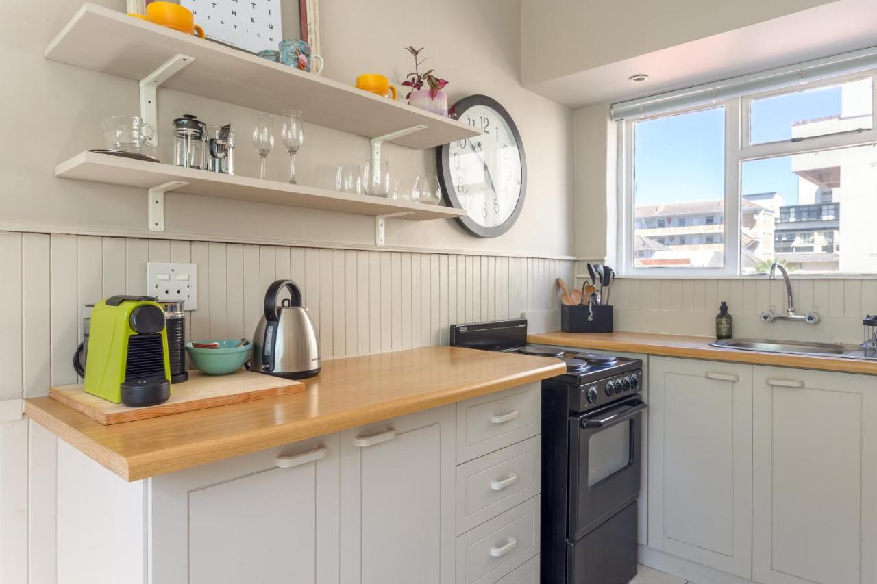 Cosy And Classy Sea Point Apartment Кейптаун Екстериор снимка