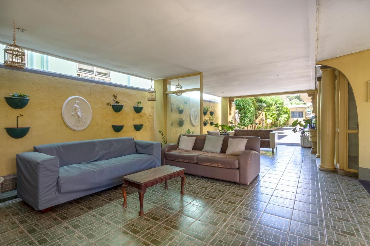 Cosy And Classy Sea Point Apartment Кейптаун Екстериор снимка