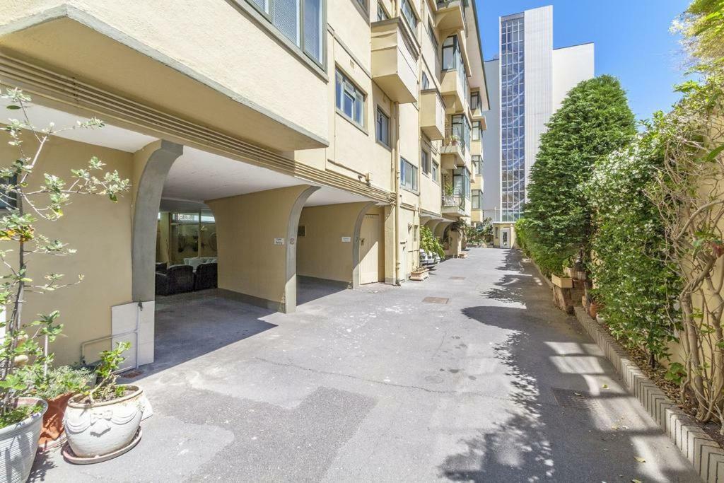 Cosy And Classy Sea Point Apartment Кейптаун Екстериор снимка